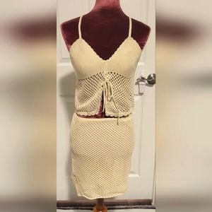 💥PRICE DROP 💥NWOT tan 2 peice macrame set